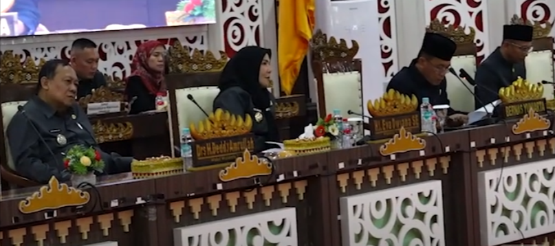 DPRD-DAN-PEMKOT-BANDAR-LAMPUNG-MENYEPAKATI-RAPERDA-APBD-PERUBAHAN-2025-YouTube-09-15-2025_10_31_PM